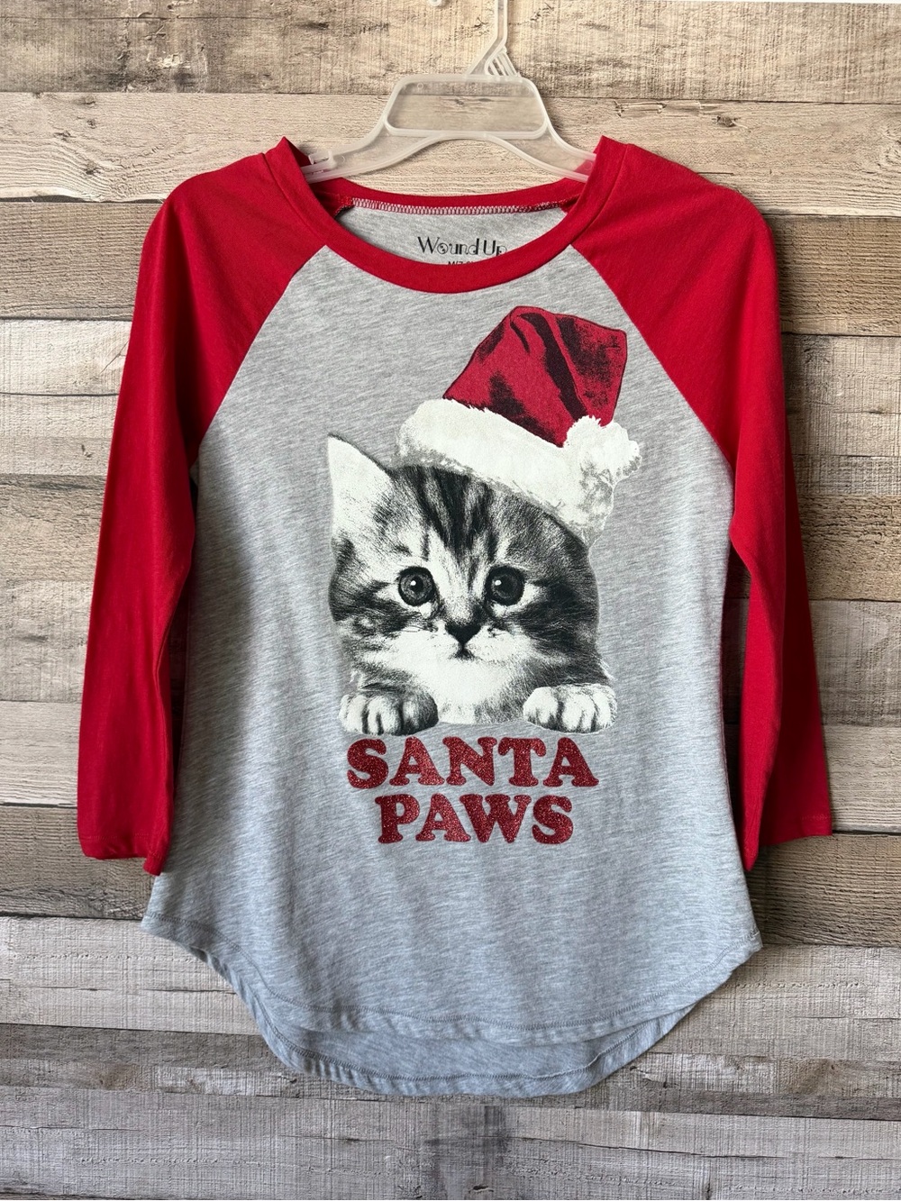 Wound Up Santa Paws Kitten Christmas Raglan Tee Girls M Red Gray 3/4 Sleeves